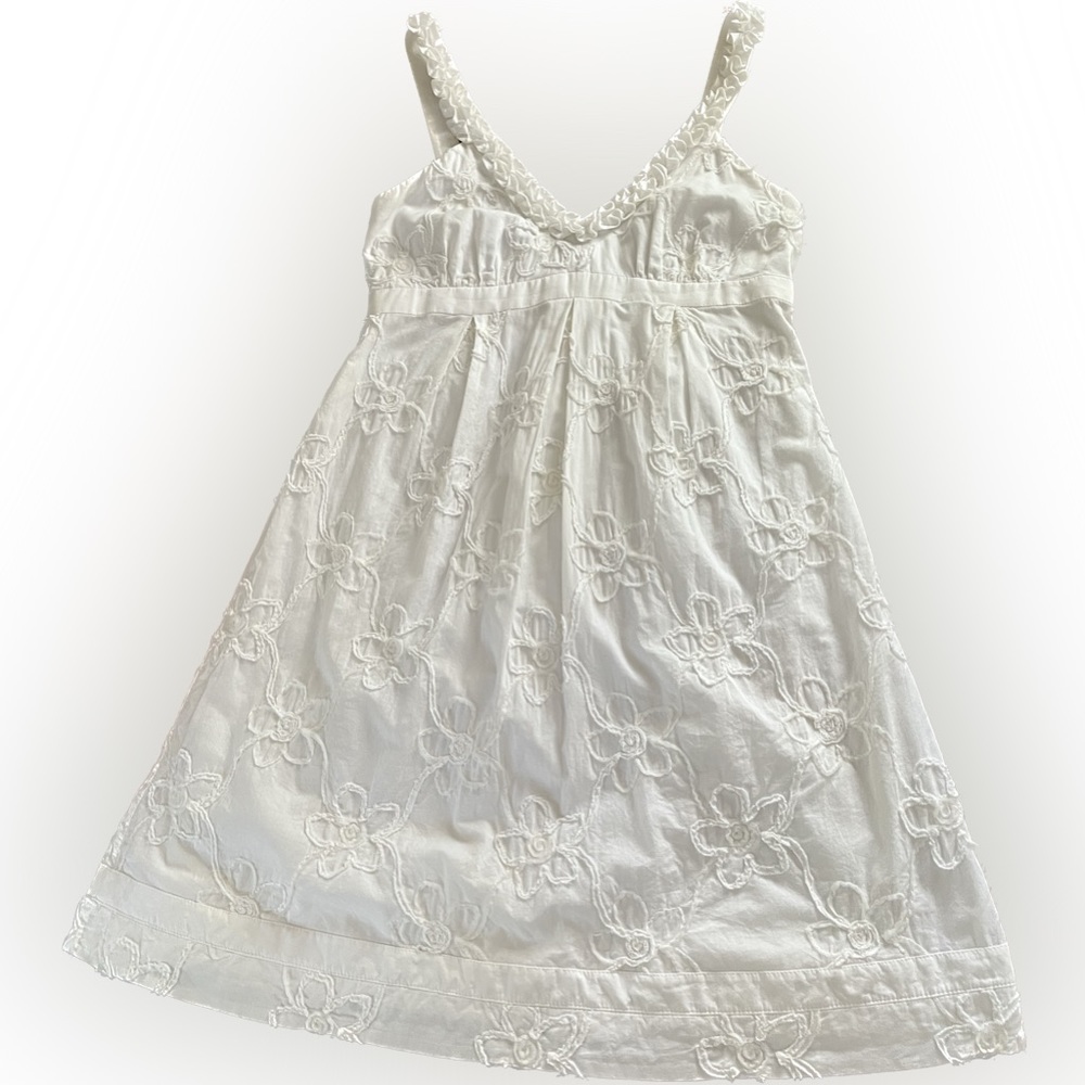 Lilly Pulitzer || White Ruffle and Flower Embellished Shift Dress